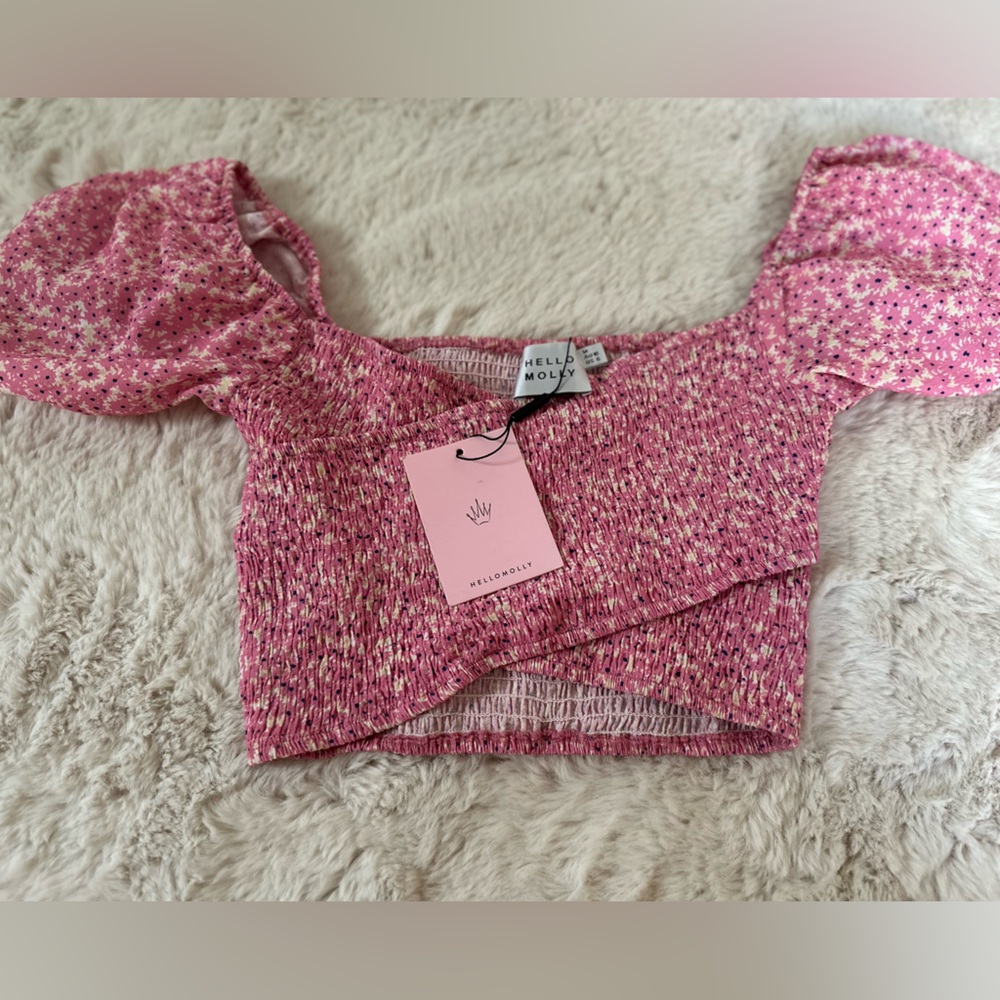 NWT Hello Molly Crop Top - Medium